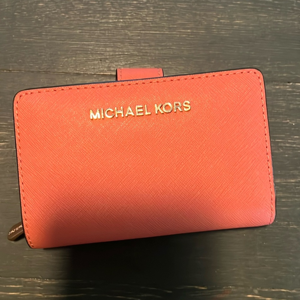 Coral Michael Kors wallet